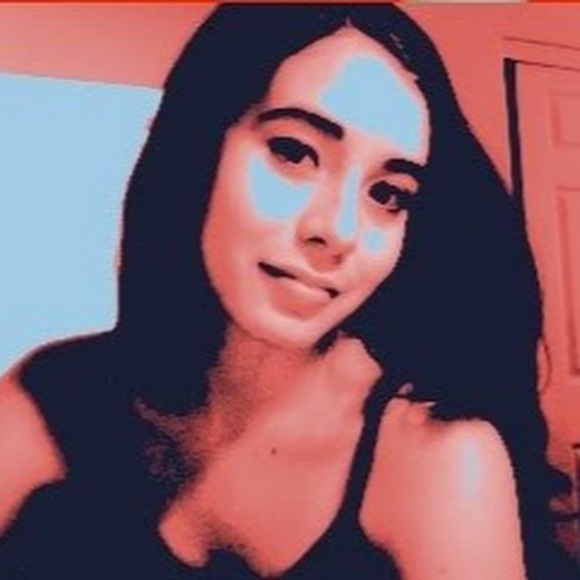 Meet your Posher, Paloma - Picture 1 of 1